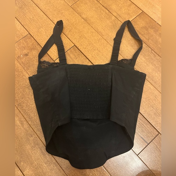 Garage - Picture 2 of 3